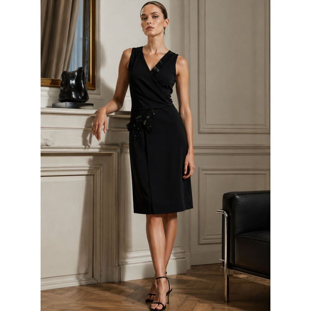 Carolina Herrera  v-neck side-gathered sequin silk dress Size: 8 black
